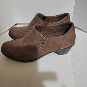 Easy Street Brown Women's Ankle Boots 7.5W